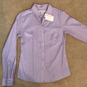 NWT. Banana Republic button down shirt. Size 6P.